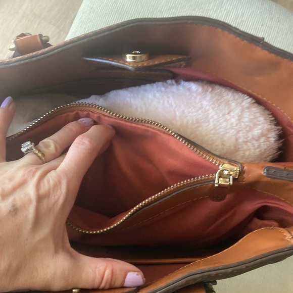 Adrienne vittadini large brown & gold handbag purse in great shape - Picture 6 of 16